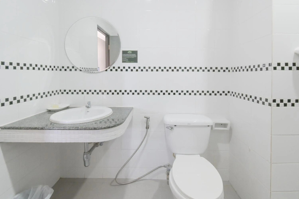 Пхитсанулок: Rattana Park Hotel