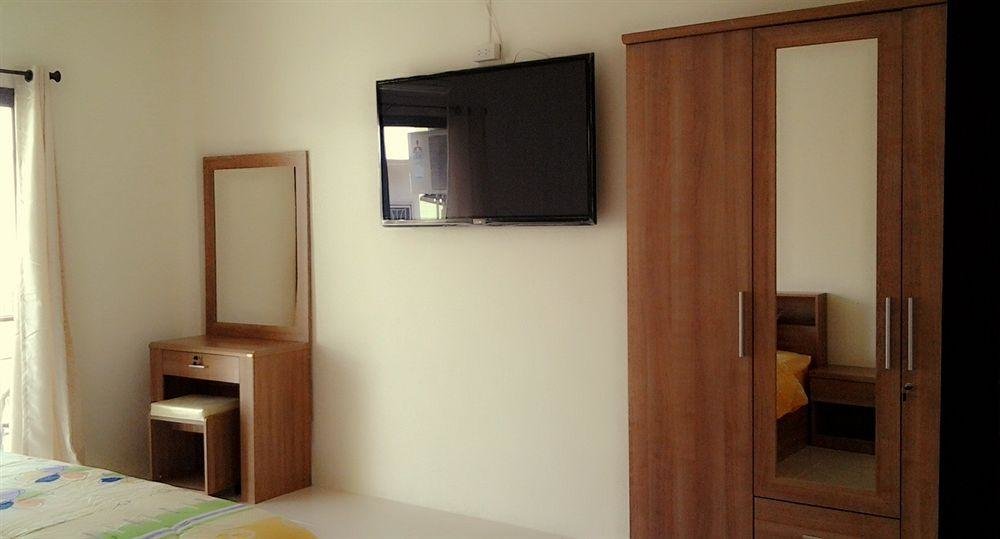 Паттайя: I-Rovers Sports Bar & Guesthouse