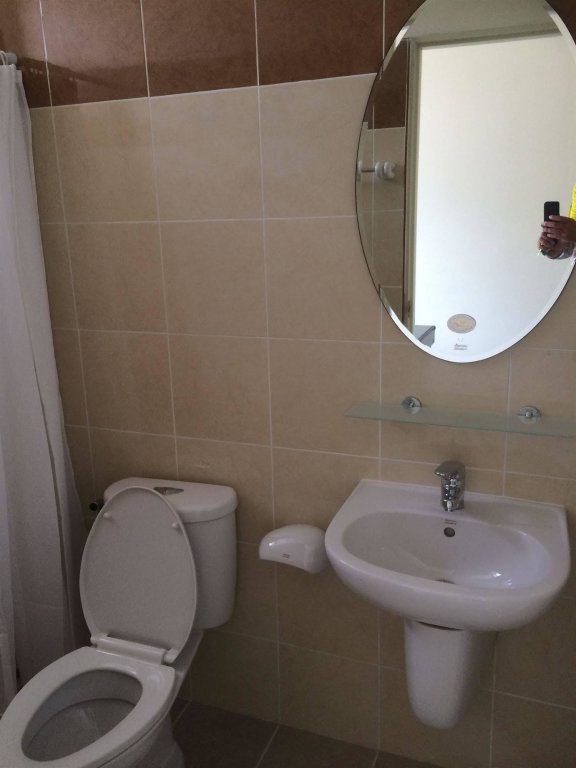 Паттайя: I-Rovers Sports Bar & Guesthouse