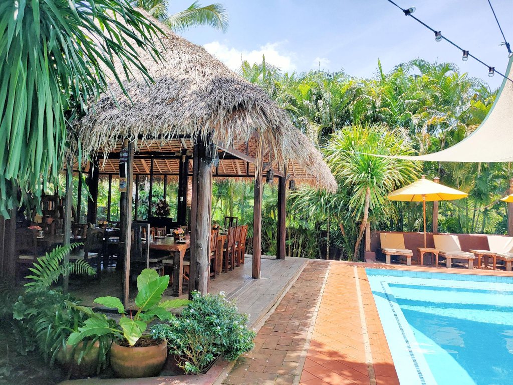 Сан-Кампаенг: Baanpong Lodge