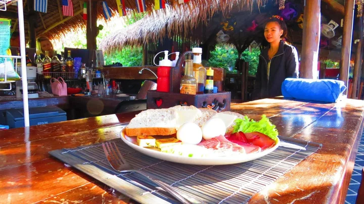 Сан-Кампаенг: Baanpong Lodge