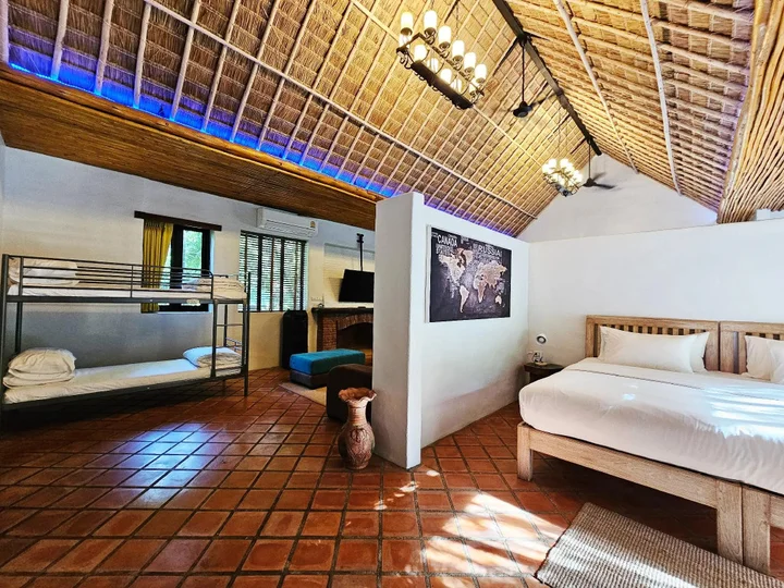 Сан-Кампаенг: Baanpong Lodge