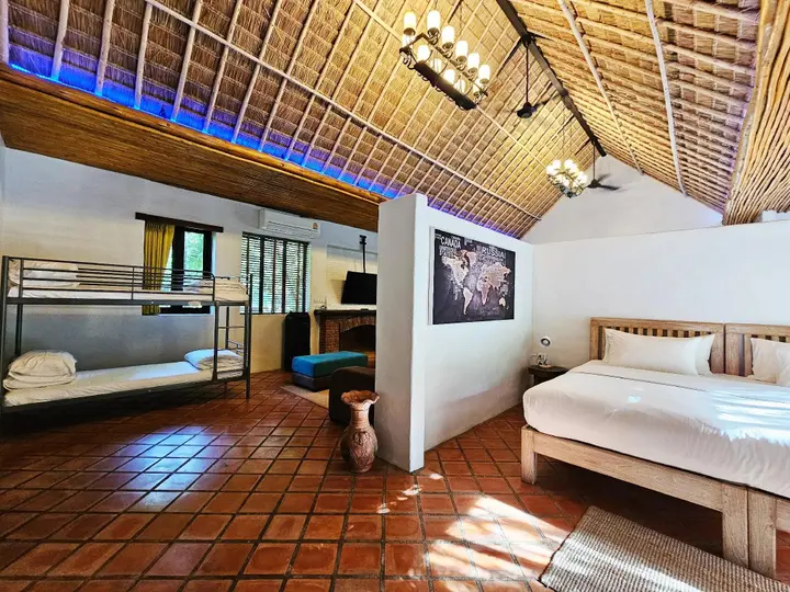 Сан-Кампаенг: Baanpong Lodge