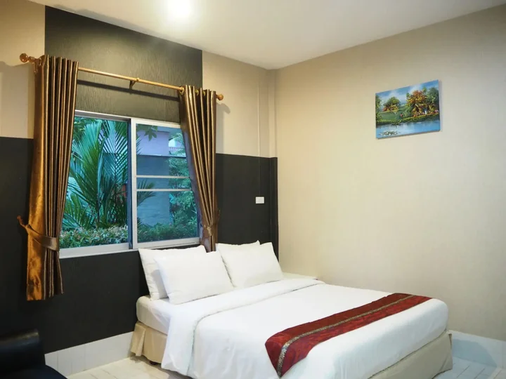 Тхаланг: Canal Resort