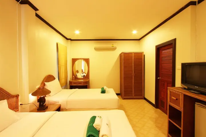 Сам-Рои-Йот: The Green Beach Resort
