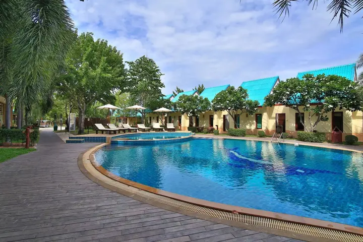 Сам-Рои-Йот: The Green Beach Resort