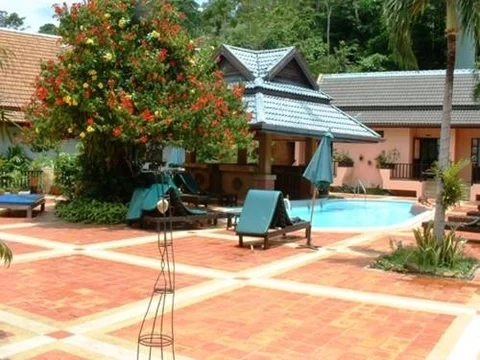 Кату: Baan Nern Sai Resort