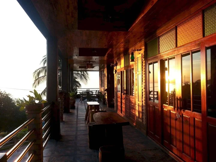 Ко-Пханган: Sea Rock Resort