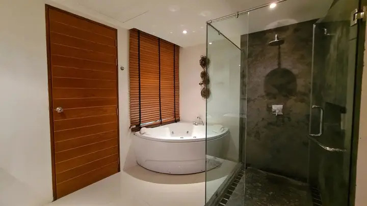 Тхаланг: The Kiri Villas Resort