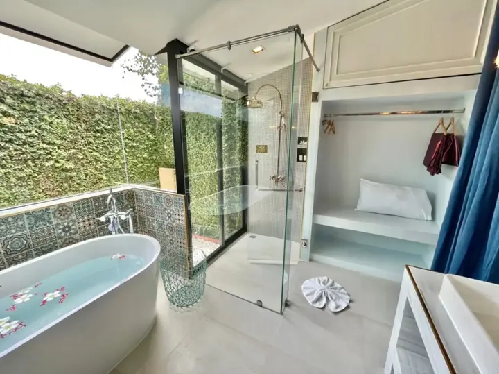 Тхаланг: The Kiri Villas Resort