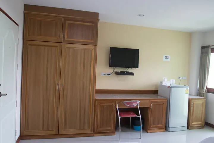 Сураттхани: Yamjan Place