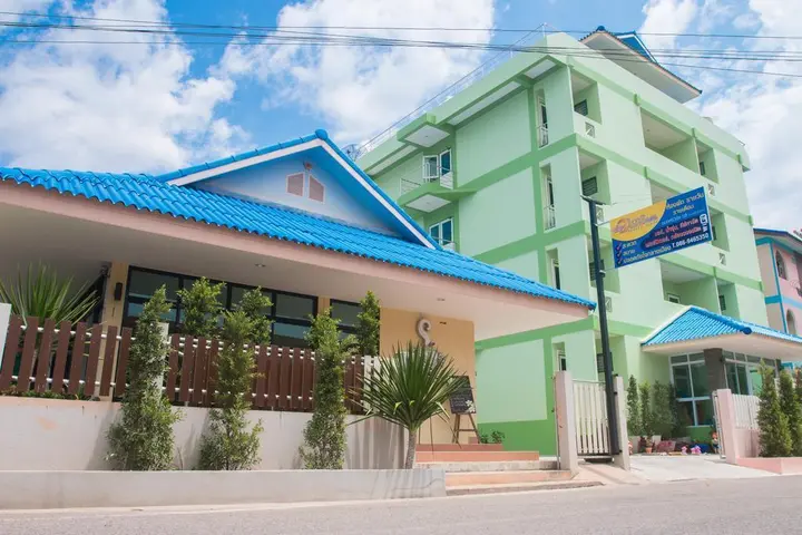 Сураттхани: Yamjan Place