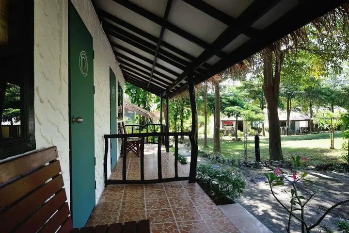 Ланта: Lanta Phu Hill Resort