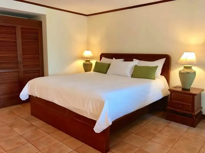 Тхаланг: Surin Bay Inn
