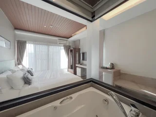 Ампхава: Amphawa Nanon