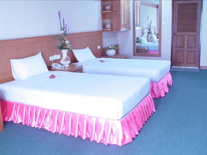 Патхумтхани: PathumThani Place Hotel