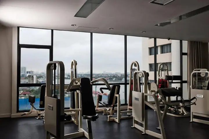 Нонтхабури: Riverine Place Hotel and Residence
