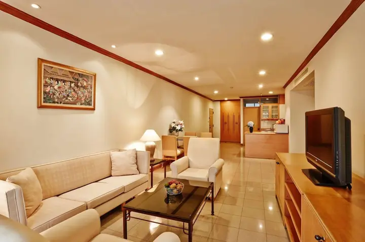 Нонтхабури: Riverine Place Hotel and Residence
