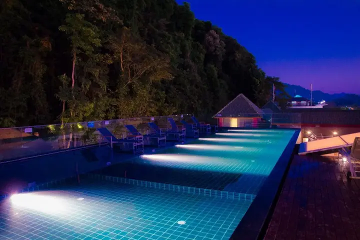 Ко Чанг: The Erawan Koh Chang