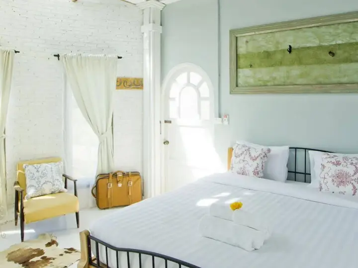 Паи: Romance Another Story in Pai