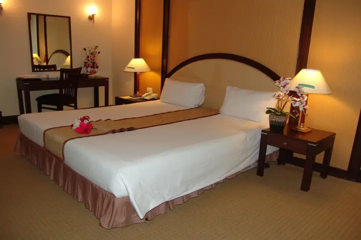 Хатъяй: New Season Hotel