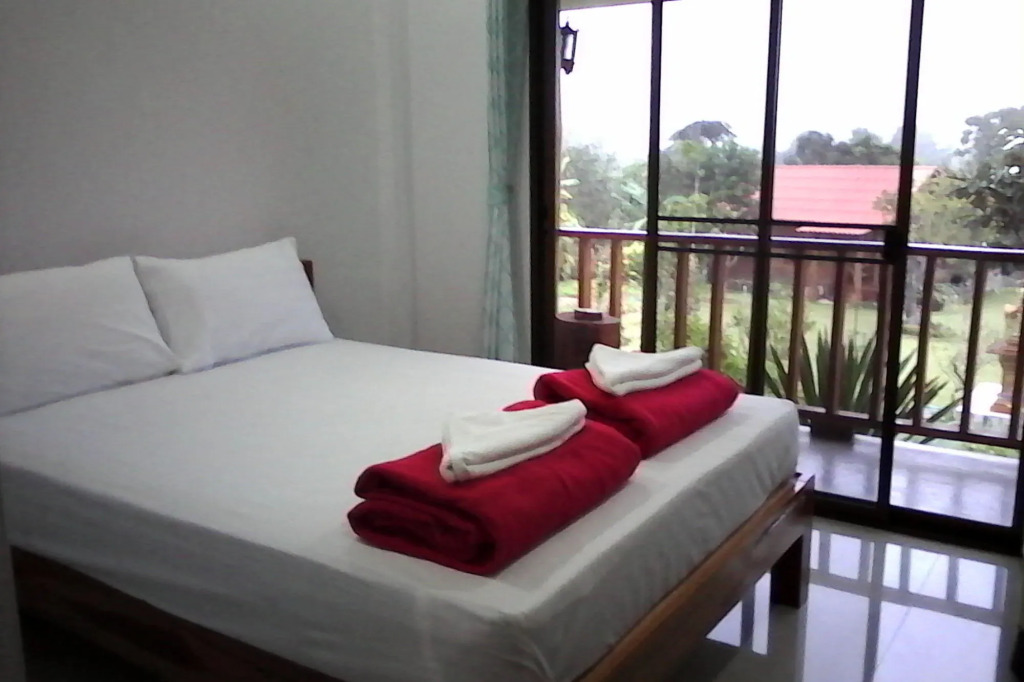 Паи: Erawan Resort
