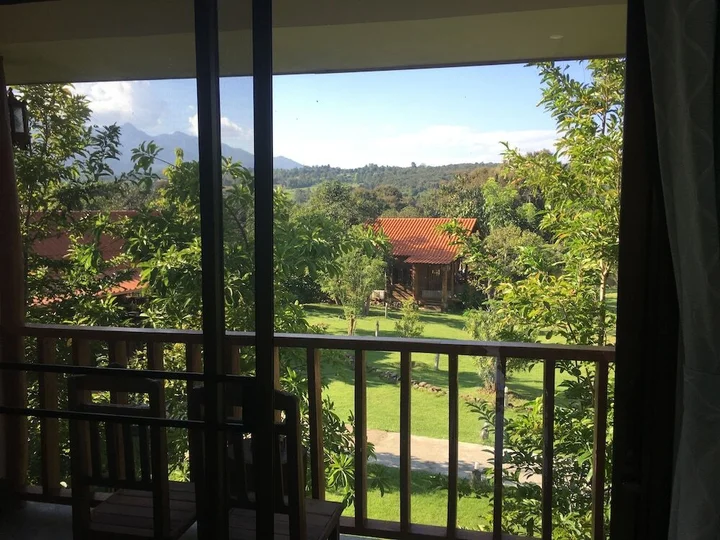 Паи: Erawan Resort