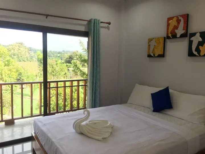 Паи: Erawan Resort