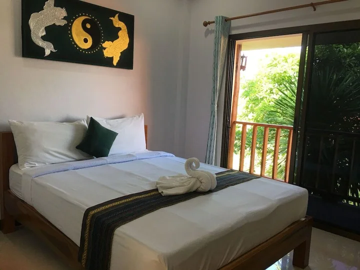 Паи: Erawan Resort
