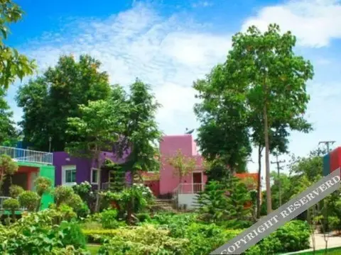 Нонг Нам Дэнг: 培福安姆度假酒店(Phuauem Resort)