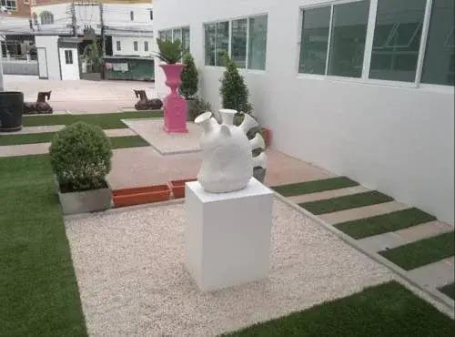 Кхлонг-Янг: Ploy Pavilion