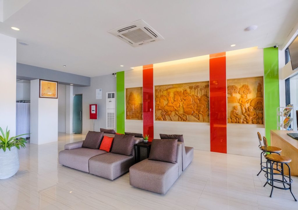 Кхлонг-Янг: The Rich Hotel Korat