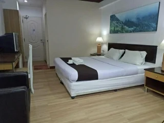 Кхлонг-Янг: Thai Inter Hotel
