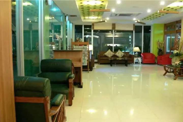 Кхлонг-Янг: Thai Inter Hotel