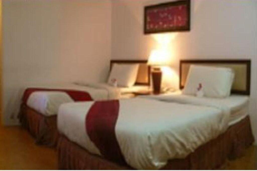 Кхлонг-Янг: Thai Inter Hotel
