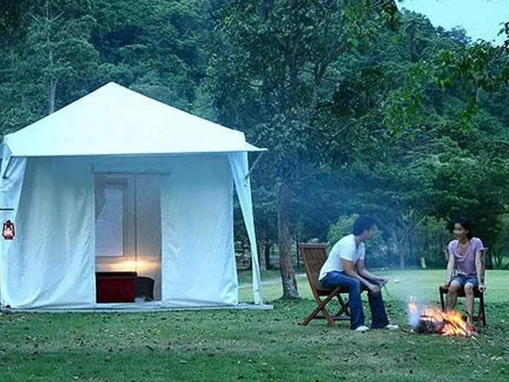 Сирача: Khao Kheaw es-ta-te Camping Resort & Safari