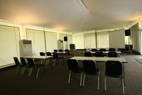 Сирача: Khao Kheaw es-ta-te Camping Resort & Safari