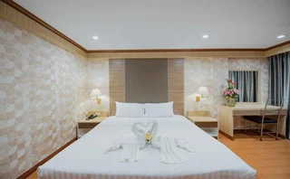 Кхлонг-Янг: The Airport Hotel