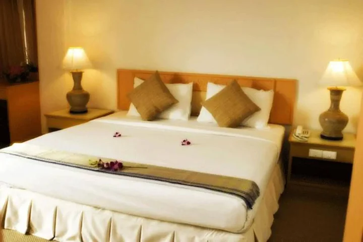 Кхлонг-Янг: The Airport Hotel
