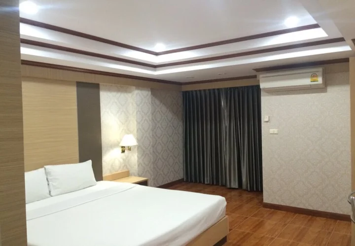 Кхлонг-Янг: The Airport Hotel