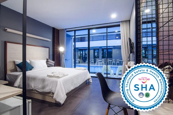 Чаам: Bluemoon Hotel
