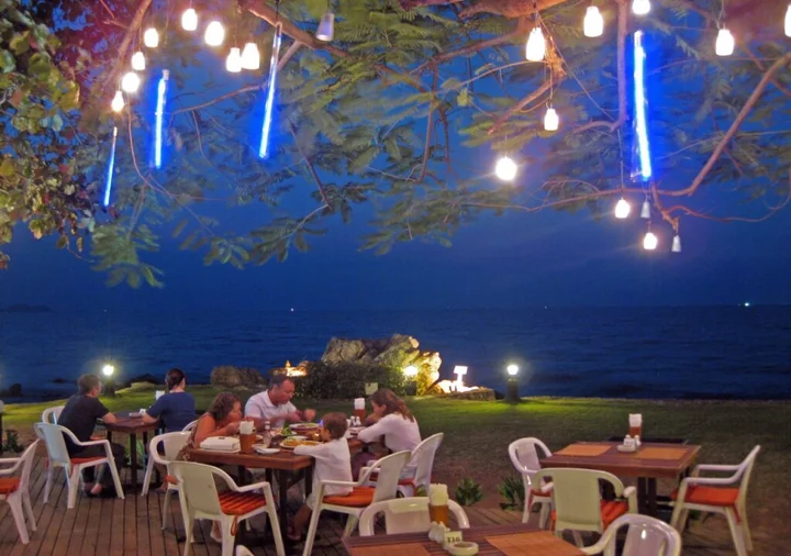 На Чом Тхиан: Sunset Village Beach Resort