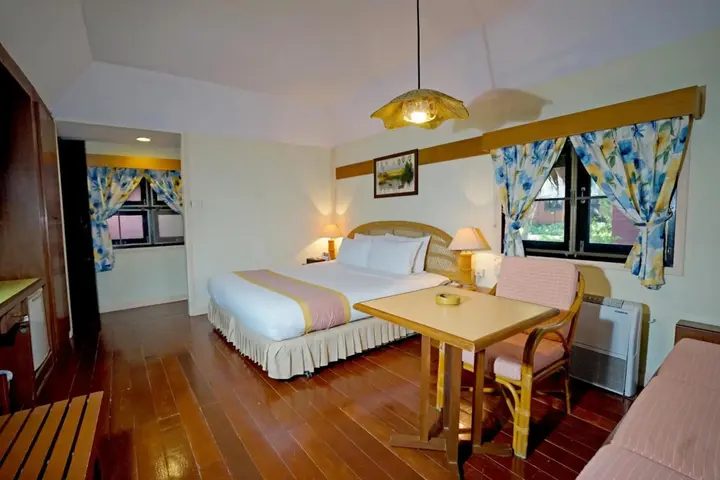 На Чом Тхиан: Sunset Village Beach Resort