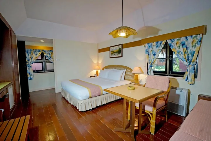 На Чом Тхиан: Sunset Village Beach Resort