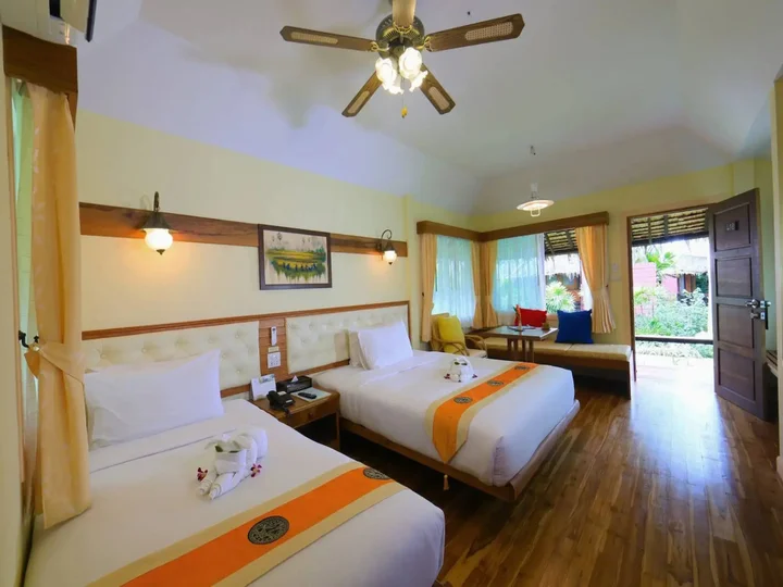 На Чом Тхиан: Sunset Village Beach Resort
