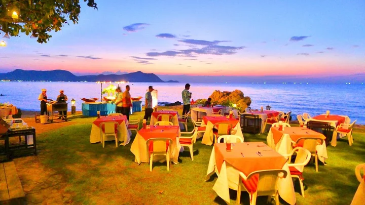 На Чом Тхиан: Sunset Village Beach Resort