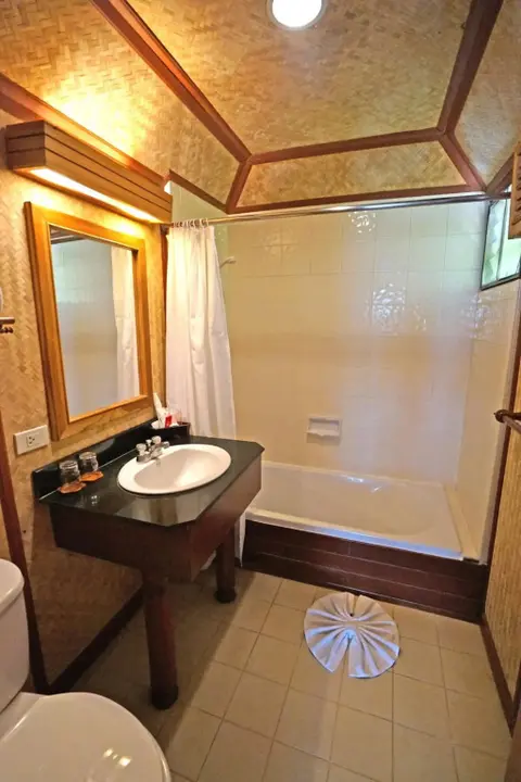 На Чом Тхиан: Sunset Village Beach Resort