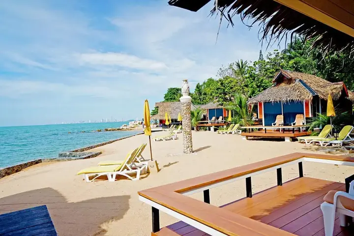 На Чом Тхиан: Sunset Village Beach Resort