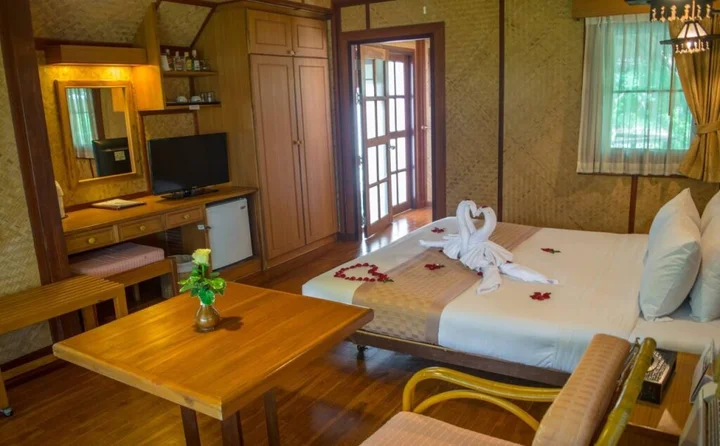 На Чом Тхиан: Sunset Village Beach Resort