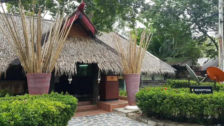 На Чом Тхиан: Sunset Village Beach Resort